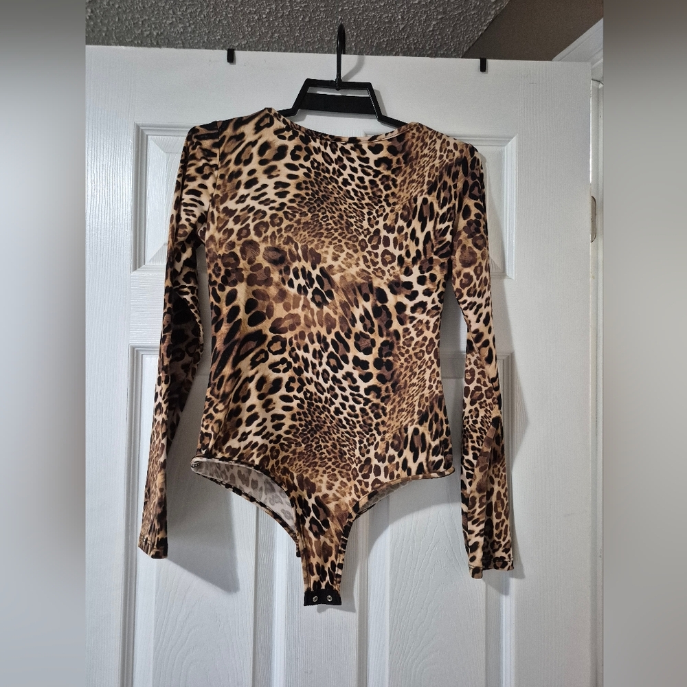 Leopard Print One Piece - Picture 2 of 3